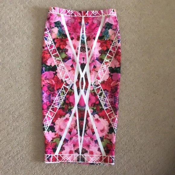 Material girl | Juniors Mirror Floral Print Pencil skirt - Picture 3 of 12